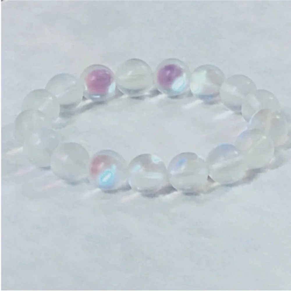 UNBRANDED Frosted Iridescent GLASS AB BEADED Luminous Stretch Bracelet - Picture 4 of 9